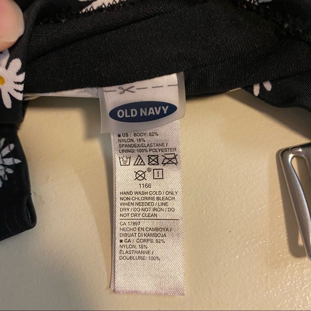 Daisy tie front bikini top - Picture 6 of 7